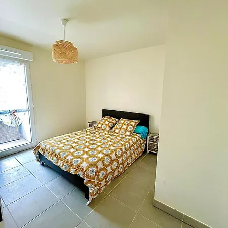 Au Bord De La Et De La Foret * ميميزا-بلاج